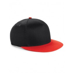 Sort og rød snapback junior cap med navn på